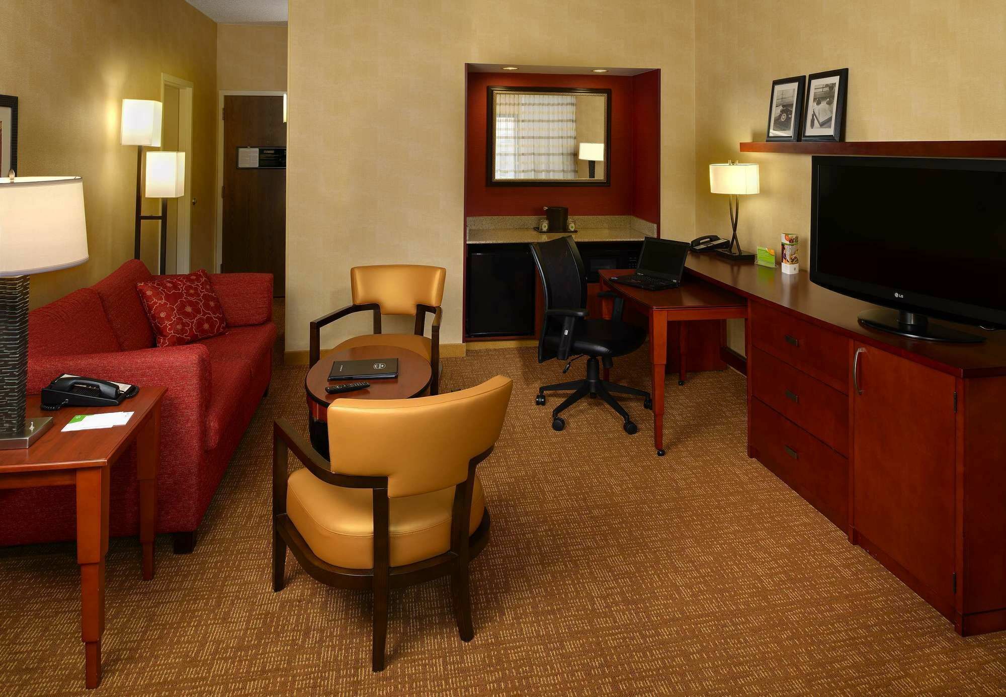 Courtyard St. Louis Creve Coeur Hotel Екстериор снимка